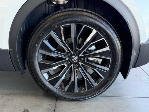 New 2026 Toyota C-HR AWD/4WD image 14