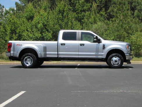 Used 2022 Ford F350 XL w/ STX Appearance Package image 4