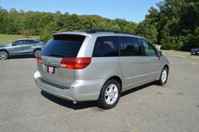 Used 2004 Toyota Sienna XLE Limited w/ Limited Pkg 5 FWD image 60