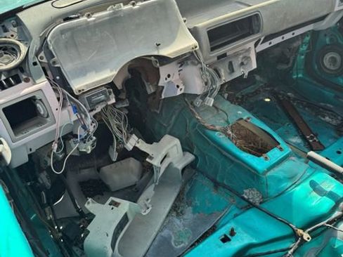 Used 1992 Ford Mustang LX image 6