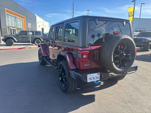 Used 2022 Jeep Wrangler Unlimited Sahara image 7