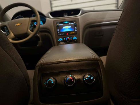Used 2016 Chevrolet Traverse LS AWD/4WD image 27