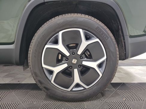 Used 2023 Rivian R1S Adventure AWD/4WD image 10