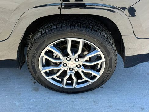 Used 2022 GMC Terrain Denali w/ LPO, Floor Liner Package AWD/4WD image 46