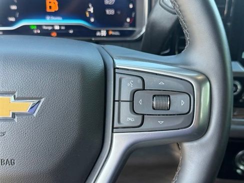 Used 2023 Chevrolet Silverado 1500 LT AWD/4WD image 21