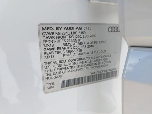 Certified 2025 Audi Q3 2.0T Premium w/ Convenience Package AWD/4WD image 15