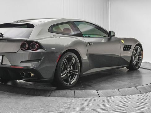 Used 2018 Ferrari GTC4Lusso V12 image 10