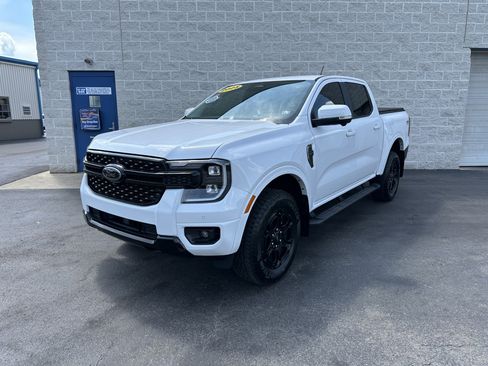 Used 2025 Ford Ranger Lariat w/ FX4 Off-Road Package AWD/4WD image 1