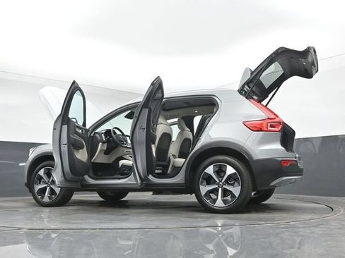 Used 2024 Volvo XC40 B5 Plus w/ Protection Package Premier AWD/4WD image 51