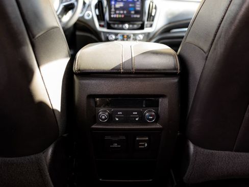 Used 2021 Chevrolet Traverse Premier AWD/4WD image 29