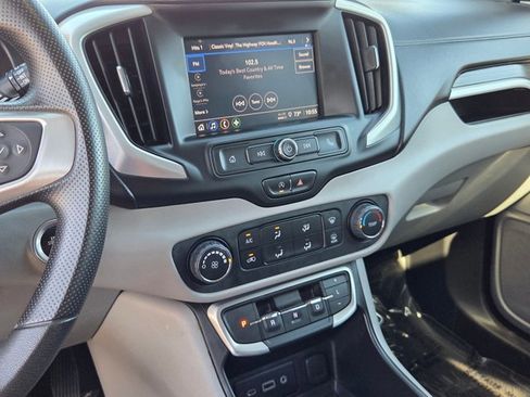 Used 2024 GMC Terrain SLE image 14