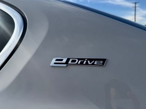 Used 2018 BMW 530e image 7