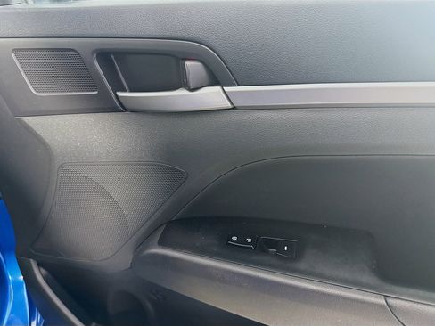 Used 2017 Hyundai Elantra Value Edition w/ Cargo Package image 31