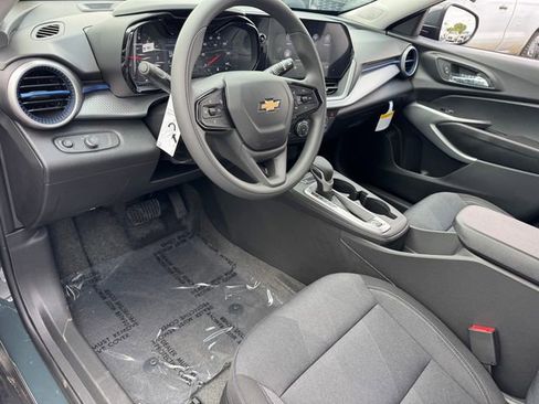 New 2026 Chevrolet Trax LS w/ LS Convenience Package FWD image 14
