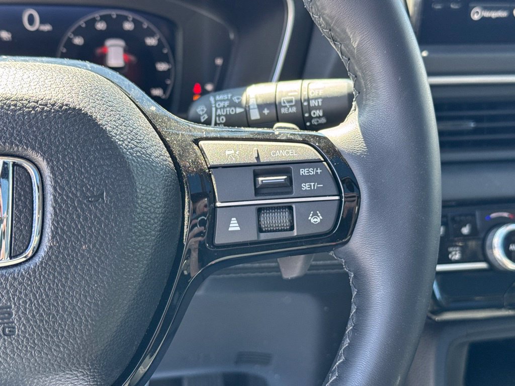 Used 2025 Honda Pilot Elite image 17