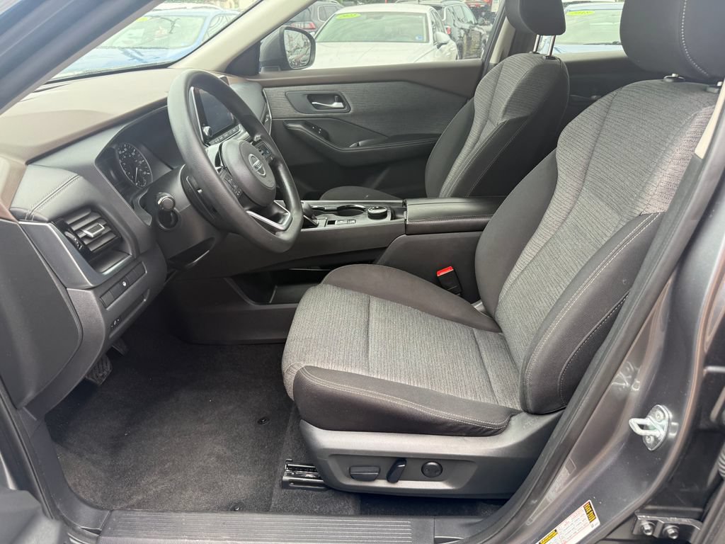 Used 2021 Nissan Rogue SV AWD/4WD image 12
