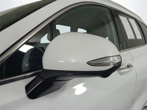 Certified 2023 Hyundai Santa Fe Limited image 12