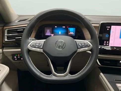 Used 2024 Volkswagen Atlas SE FWD image 15