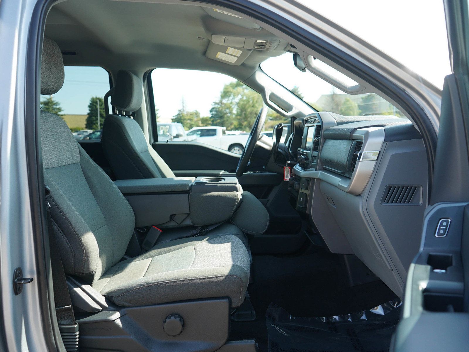 Used 2023 Ford F150 XLT w/ Trailer Tow Package AWD/4WD image 11
