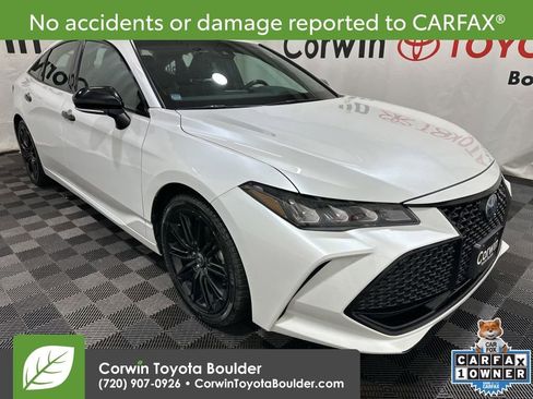 Used 2022 Toyota Avalon XSE image 1