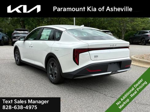 New 2026 Kia K4 FWD image 4