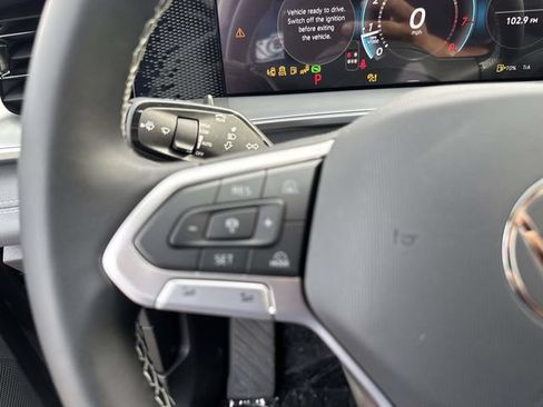 New 2026 Volkswagen Tiguan SE AWD/4WD image 17