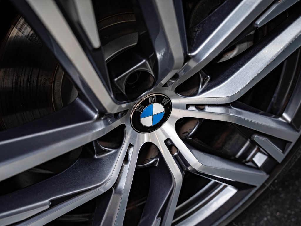 Used 2024 BMW 430i Gran Coupe xDrive w/ Premium Package AWD/4WD image 8