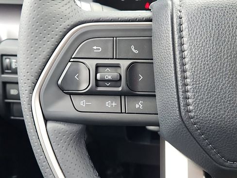 New 2026 Toyota 4Runner SR5 AWD/4WD image 14