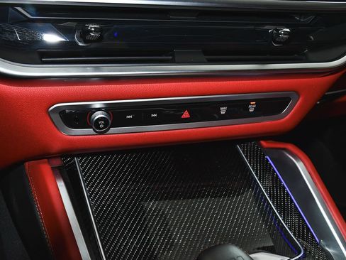 Used 2025 BMW X6 M Competition w/ Executive Package AWD/4WD image 40