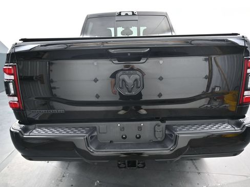 Used 2024 RAM 2500 Big Horn w/ Night Edition AWD/4WD image 8