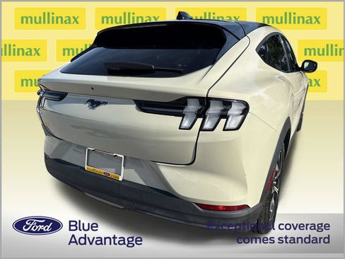 Used 2025 Ford Mustang Mach-E Select w/ Comfort Package Lite AWD/4WD image 4