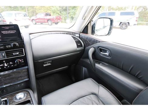 Used 2024 Nissan Armada Platinum w/ Captain's Chairs Package image 8