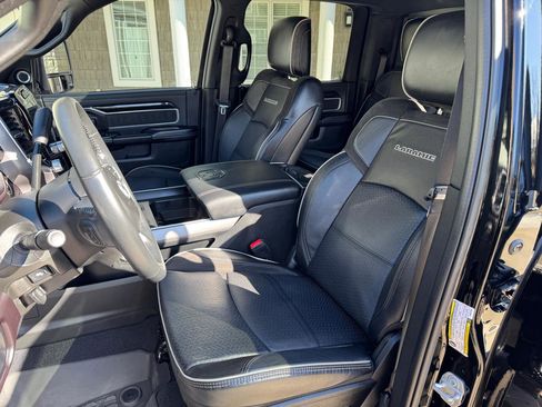 Used 2023 RAM 2500 Laramie image 13