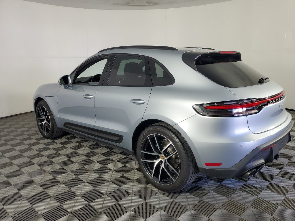 Used 2024 Porsche Macan w/ Premium Plus Package AWD/4WD image 6