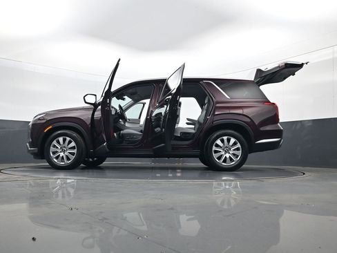 Used 2023 Hyundai Palisade SEL w/ Cargo Package image 35