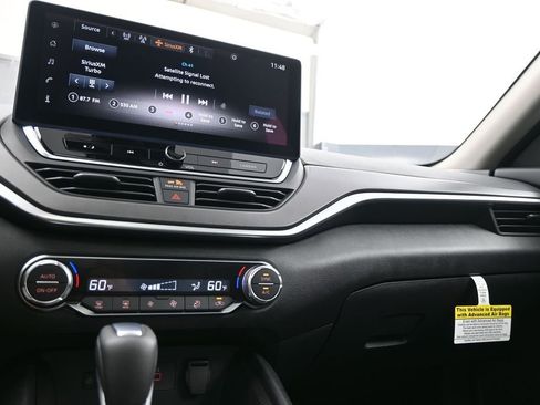 New 2026 Nissan Altima 2.5 SR FWD image 14