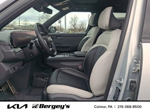 Used 2024 Kia EV9 GT-Line image 17