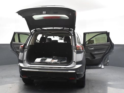 New 2026 Nissan Rogue Platinum w/ Platinum Premium Package image 36