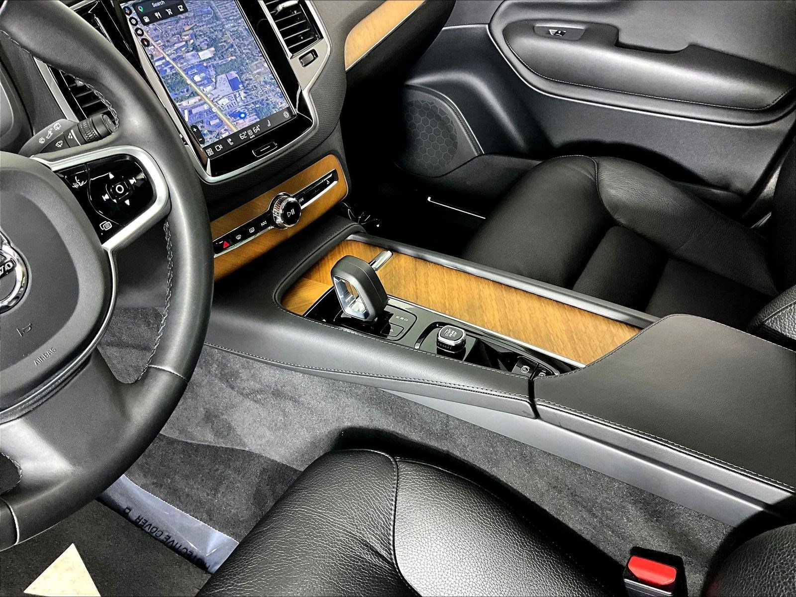 Used 2023 Volvo XC90 B6 Plus w/ Protection Package AWD/4WD image 18