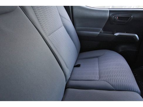 Used 2019 Toyota Tacoma SR5 image 15