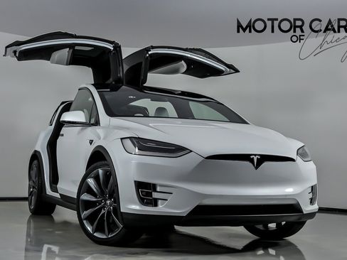 Used 2018 Tesla Model X 75D image 1