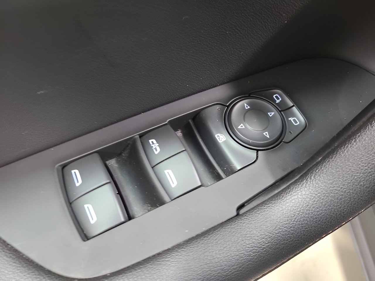 Used 2022 Chevrolet Blazer RS w/ Enhanced Convenience Package AWD/4WD image 21