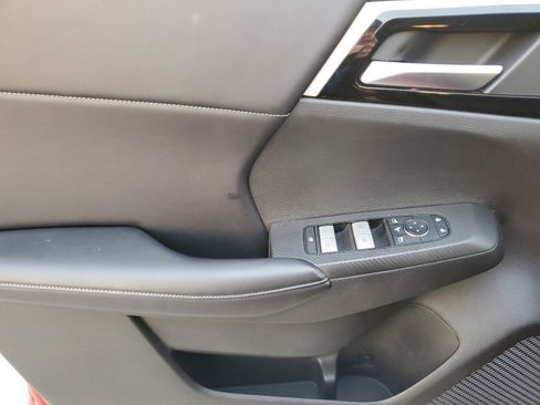 Used 2024 Mitsubishi Outlander SE image 16