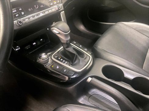 Used 2024 Kia Seltos EX image 21