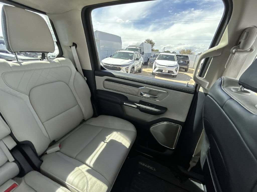 Used 2023 RAM 1500 Limited AWD/4WD image 7