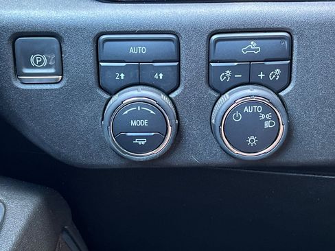 Used 2024 Chevrolet Silverado 1500 LT w/ Protection Package image 35