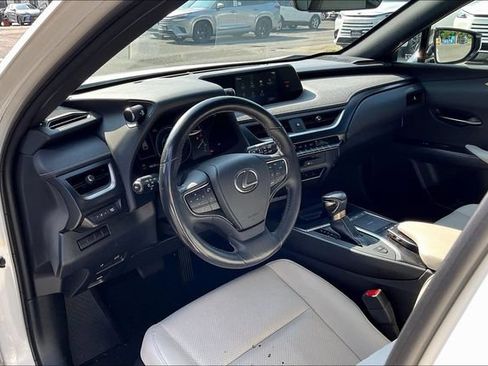 Used 2020 Lexus UX 250h w/ Premium Package AWD/4WD image 3