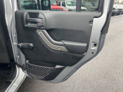 Used 2016 Jeep Wrangler Unlimited Sport w/ Connectivity Group image 21