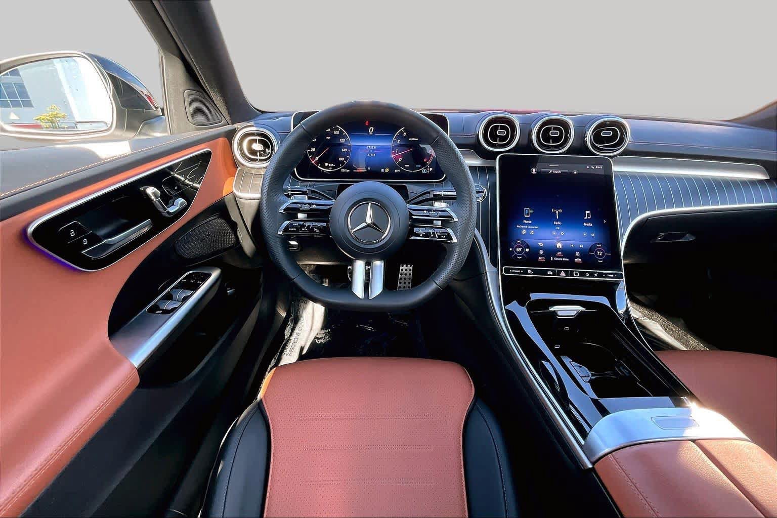 Used 2024 Mercedes-Benz C 300 4MATIC Sedan image 6