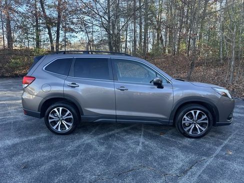 Used 2024 Subaru Forester Limited image 4